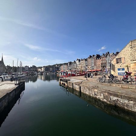 Appartement Les Hirondelles Honfleur Esterno foto